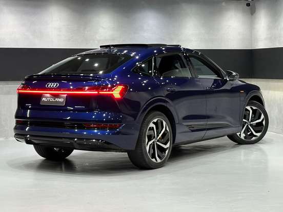 AUDI-E-TRON-ELÉTRICO SPORTBACK PERFORMANCE BLACK QUATTRO AUDI-E-TRON-2021