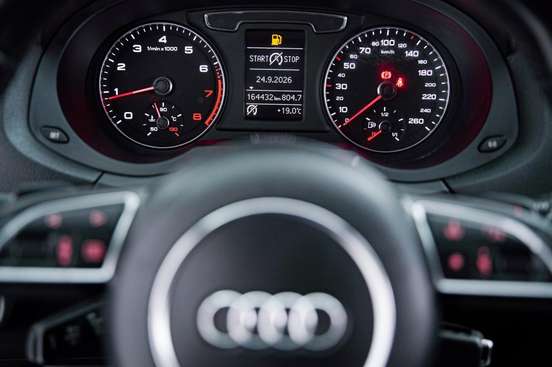 AUDI-Q3-2016