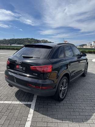 AUDI-Q3-2017