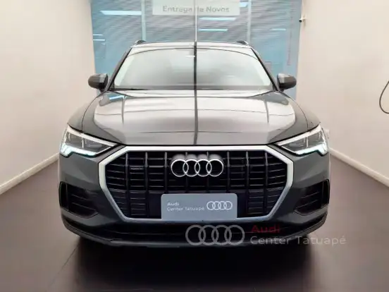 AUDI-Q3-2024