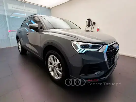 AUDI-Q3-2024