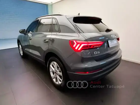 AUDI-Q3-2024