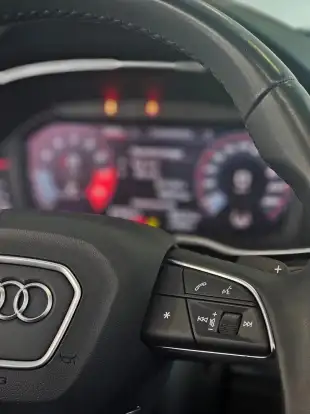 AUDI-Q3-2023