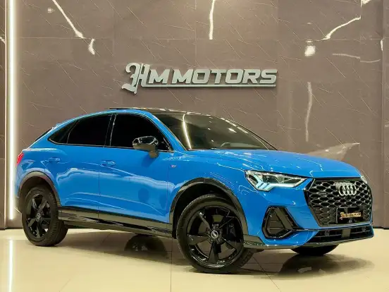 AUDI-Q3-2022