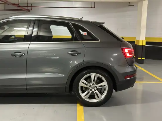 AUDI-Q3-2015