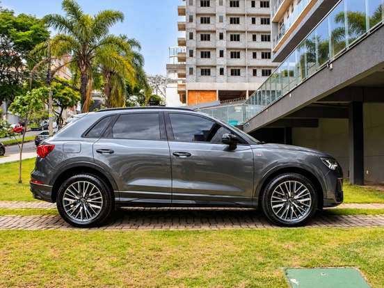 AUDI-Q3-2.0 40 TFSI GASOLINA PERFORMANCE BLACK QUATTRO TIPTRONIC AUDI-Q3-2023