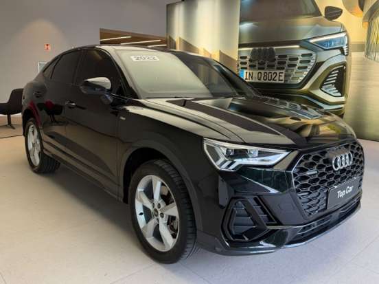 AUDI-Q3-2022