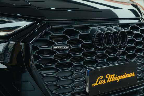 AUDI-Q3-2022