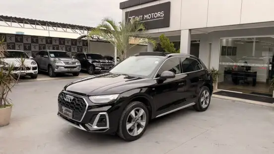 AUDI-Q5-2021