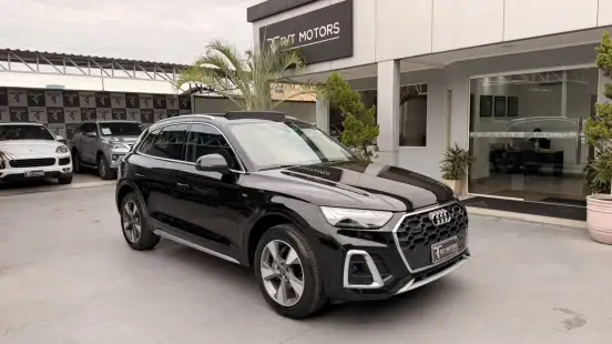 AUDI-Q5-2021