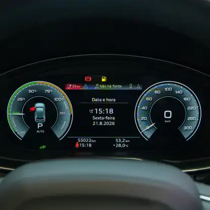 AUDI-Q5-2022
