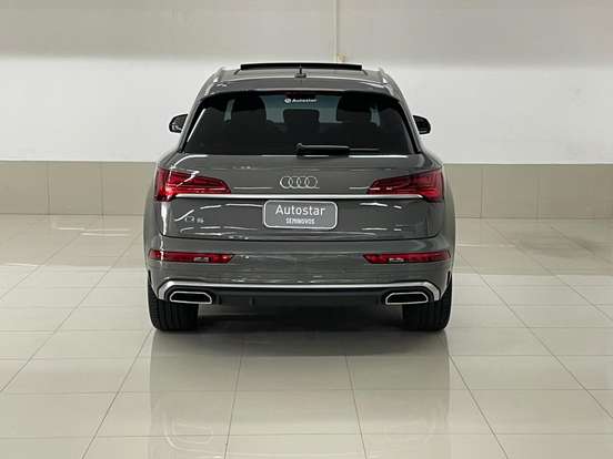 AUDI-Q5-2024