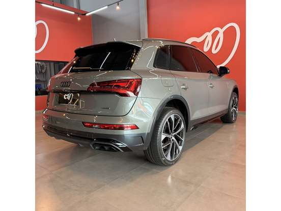 AUDI-Q5-2.0 45 TFSI GASOLINA S LINE BLACK QUATTRO S TRONIC AUDI-Q5-2024
