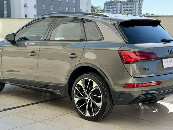 AUDI-Q5-2.0 45 TFSI GASOLINA S LINE BLACK QUATTRO S TRONIC AUDI-Q5-2024