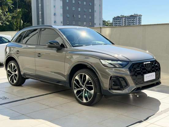AUDI-Q5-2024