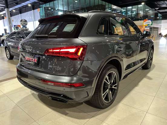 AUDI-Q5-2023