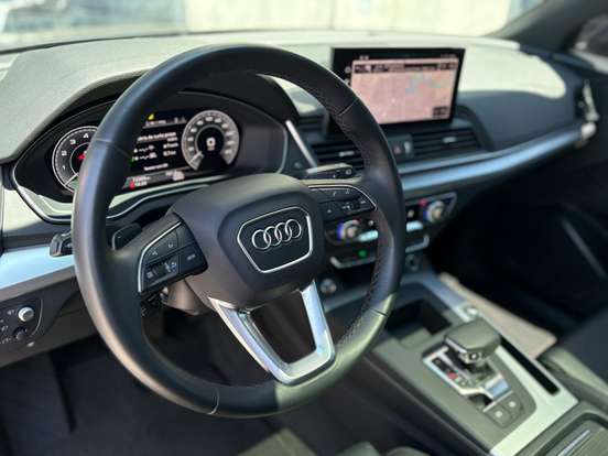 AUDI-Q5-2023