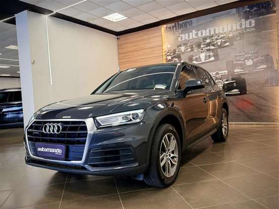 AUDI-Q5-2019