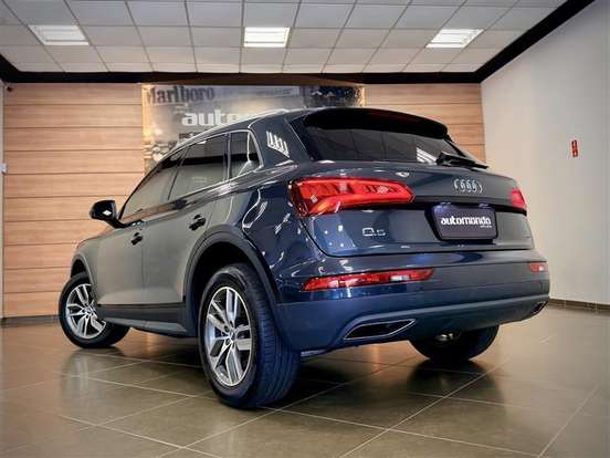 AUDI-Q5-2019