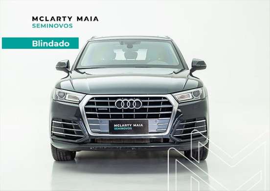 AUDI-Q5-2019