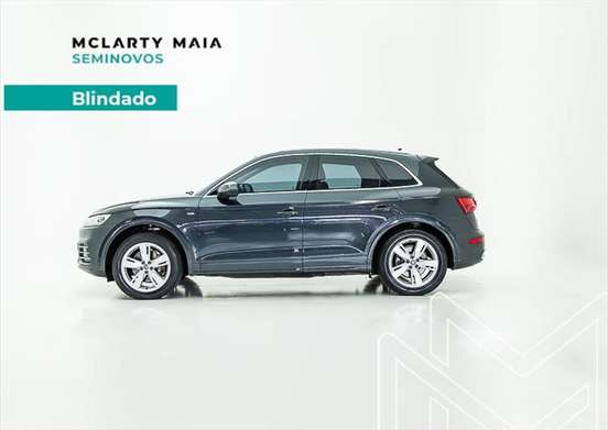 AUDI-Q5-2019