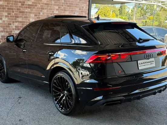 AUDI-Q8-3.0 TFSI GASOLINA PERFORMANCE BLACK QUATTRO TIPTRONIC AUDI-Q8-2024