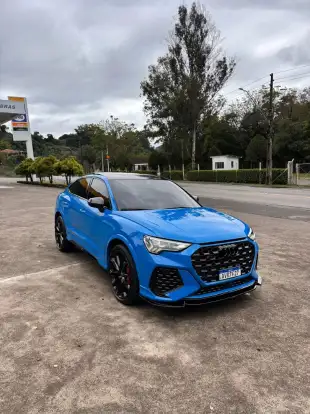AUDI-RS Q3-2021