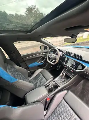 AUDI-RS Q3-2021