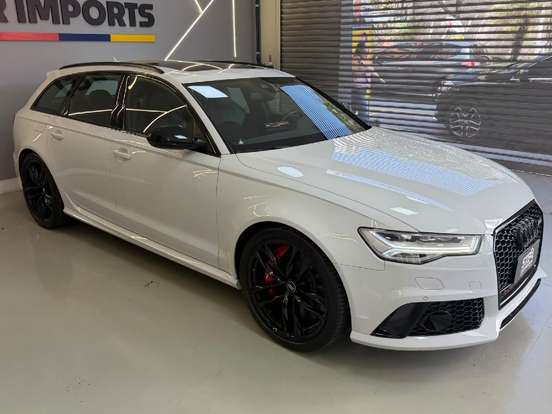 AUDI-RS6-2016