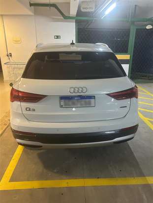 AUDI-Q3-2022