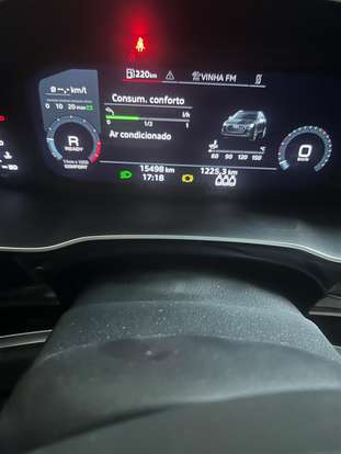 AUDI-Q3-2022