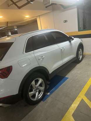 AUDI-Q3-2022