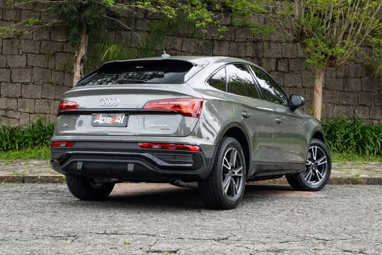 AUDI-Q5-2024