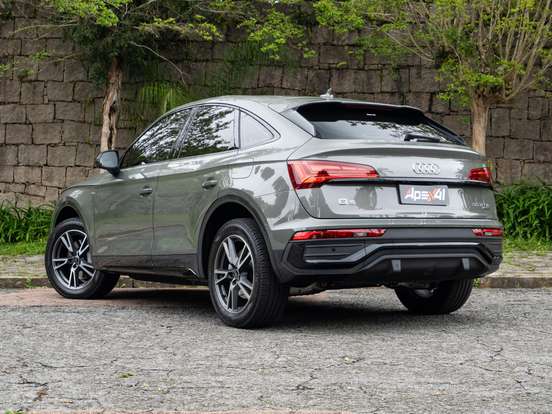 AUDI-Q5-2.0 55 TFSIE PHEV SPORTBACK PERFORMANCE BLACK QUATTRO S TRONIC AUDI-Q5-2024
