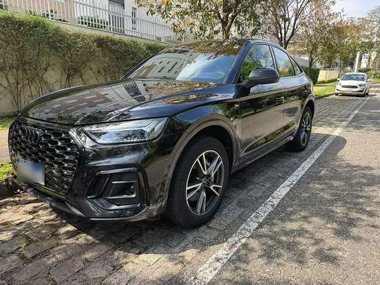 AUDI-Q5-2022
