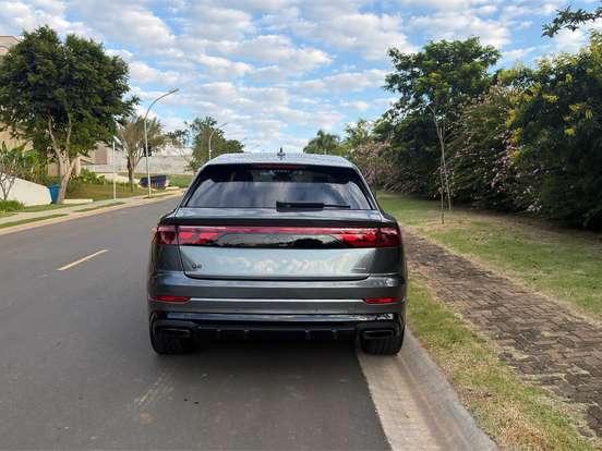 AUDI-Q8-3.0 TFSI GASOLINA PERFORMANCE BLACK QUATTRO TIPTRONIC AUDI-Q8-2025