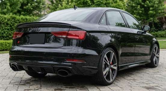 AUDI-RS3-2018