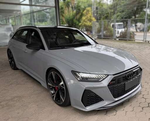 AUDI-RS6-2020
