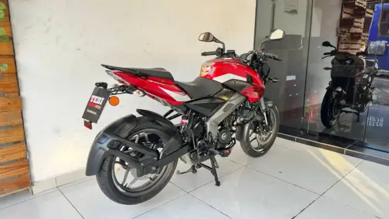 BAJAJ-DOMINAR 200-2025