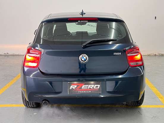 BMW-118i-2013
