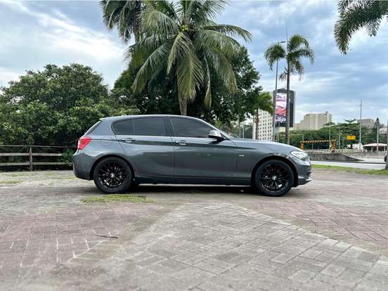 BMW-120i-2.0 16V SPORT ACTIVEFLEX 4P AUTOMÁTICO BMW-120i-2016