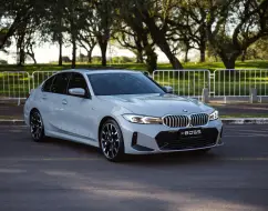 BMW 320i 2.0 16V TURBO FLEX M SPORT AUTOMÁTICO BMW 320i 2.0 16V TURBO FLEX M SPORT AUTOMÁTICO