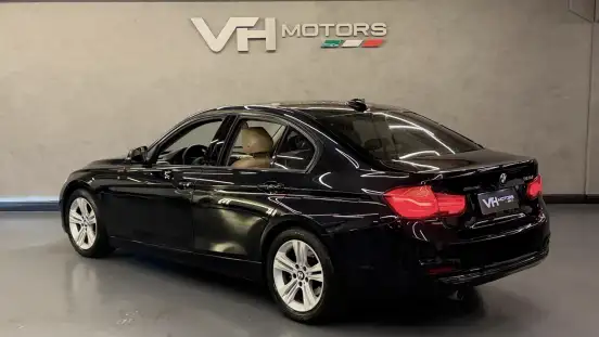 BMW-320i-2016