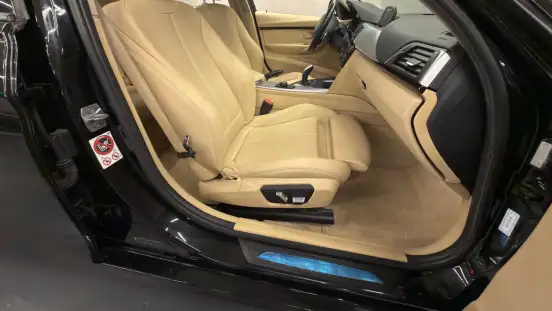 BMW-320i-2016