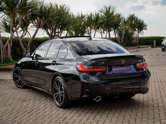 BMW-320i-2.0 16V TURBO FLEX M SPORT AUTOMÁTICO BMW-320i-2023