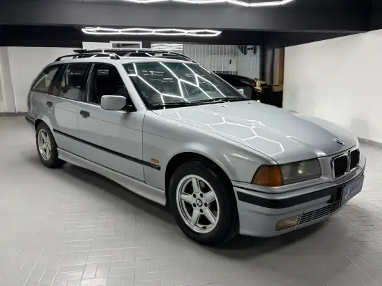BMW-323i-2.5 TOURING 24V GASOLINA 4P MANUAL BMW-323i-1998