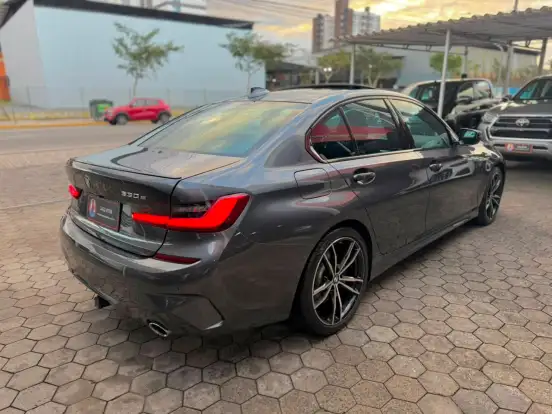 BMW-330e-2.0 16V TURBO HÍBRIDO M SPORT AUTOMÁTICO BMW-330e-2021
