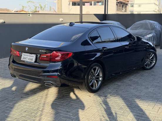 BMW-530i-2.0 16V TURBO GASOLINA M SPORT AUTOMÁTICO BMW-530i-2017