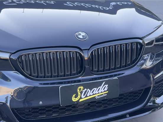 BMW-530i-2017