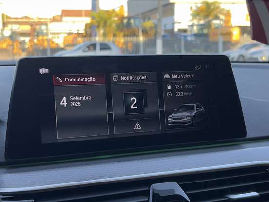 BMW-530i-2.0 16V TURBO GASOLINA M SPORT AUTOMÁTICO BMW-530i-2017